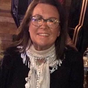 Meet your Posher, Dayna